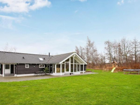 Holiday home Idestrup III, Bogø By